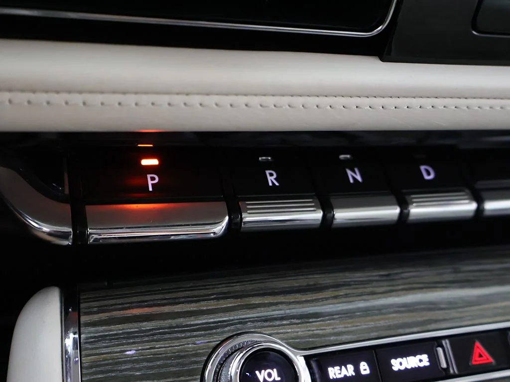 Used 2020 White Metallic Lincoln Black Label image 59