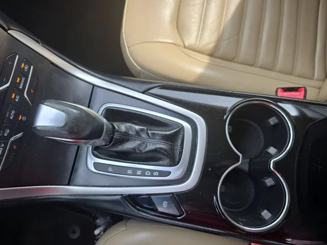 Used 2015 White Ford SEL image 24