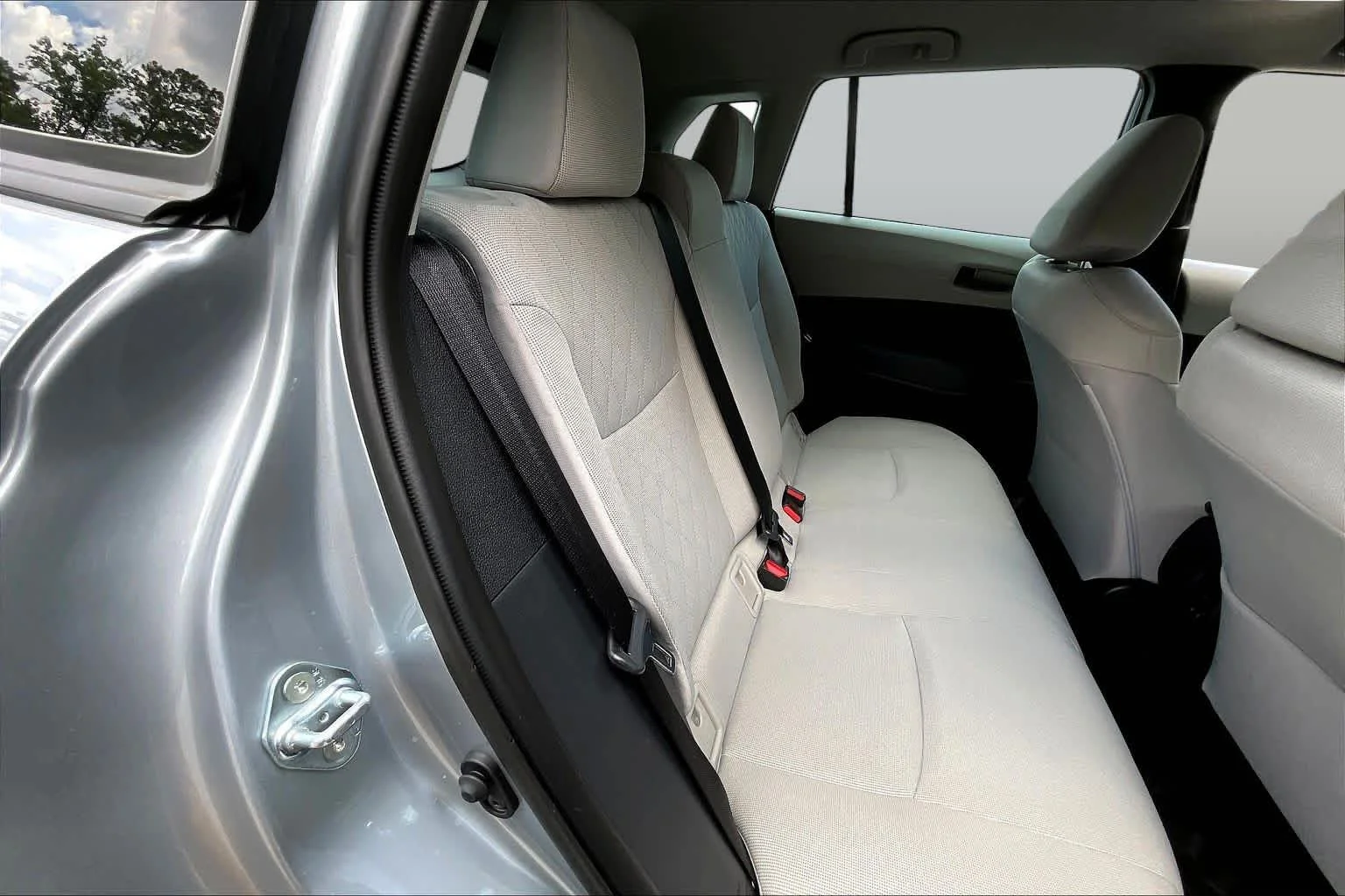 Used 2026 Sonic Silver Toyota L image 20