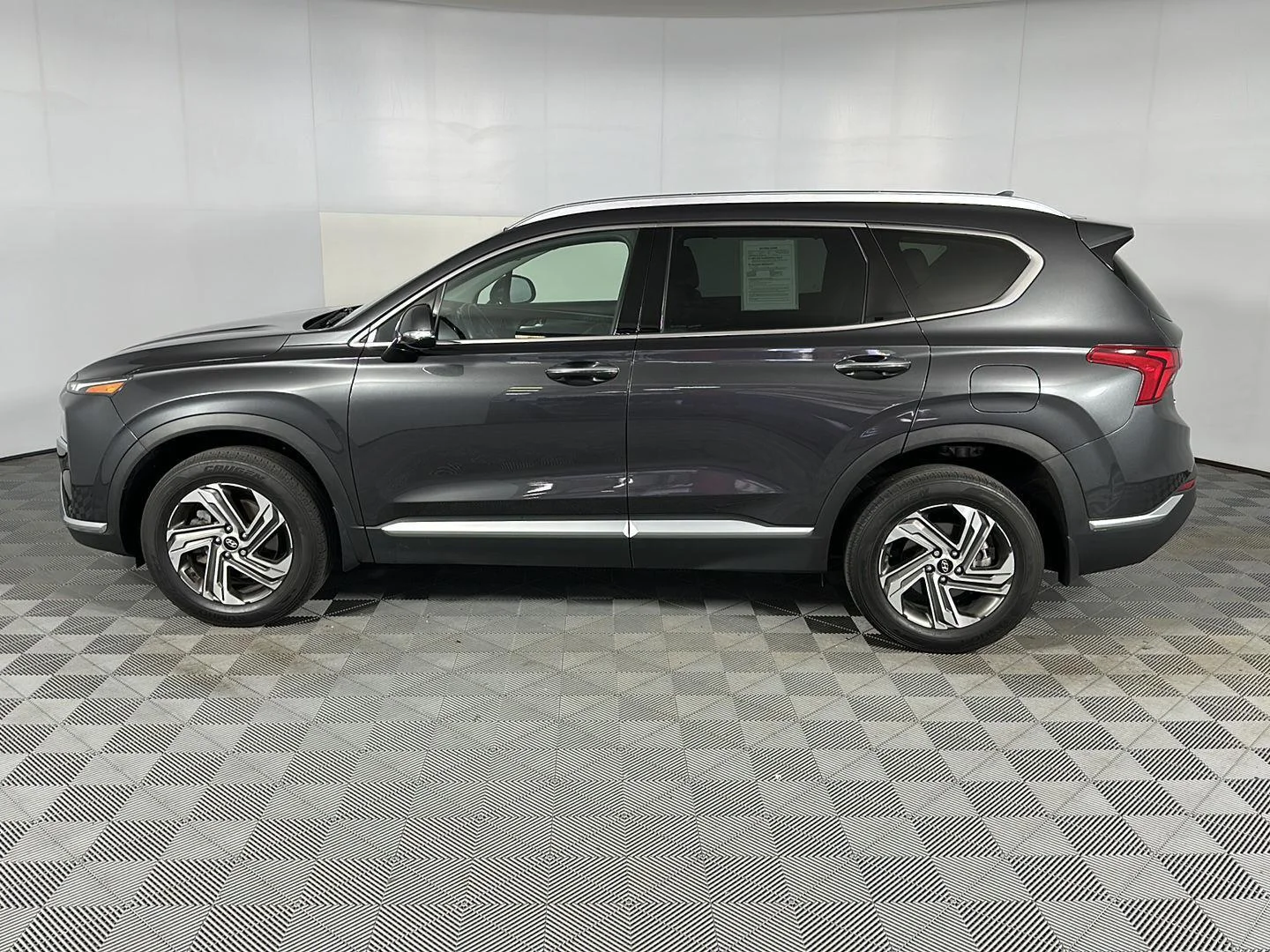 Used 2022 Portofino Gray Hyundai SEL image 10