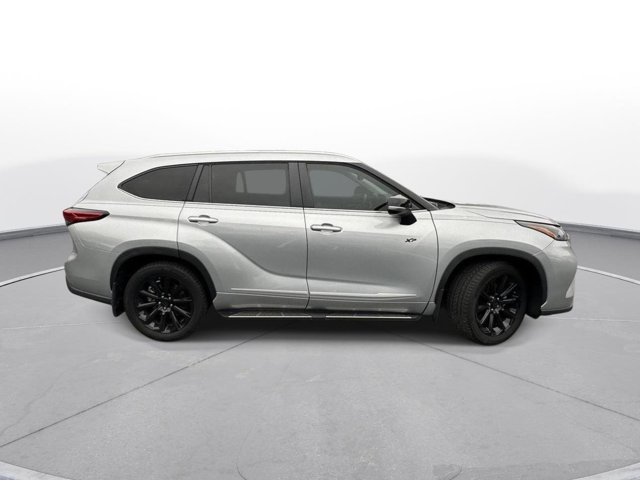 Used 2023 Celestial Silver Metallic Toyota XLE image 5