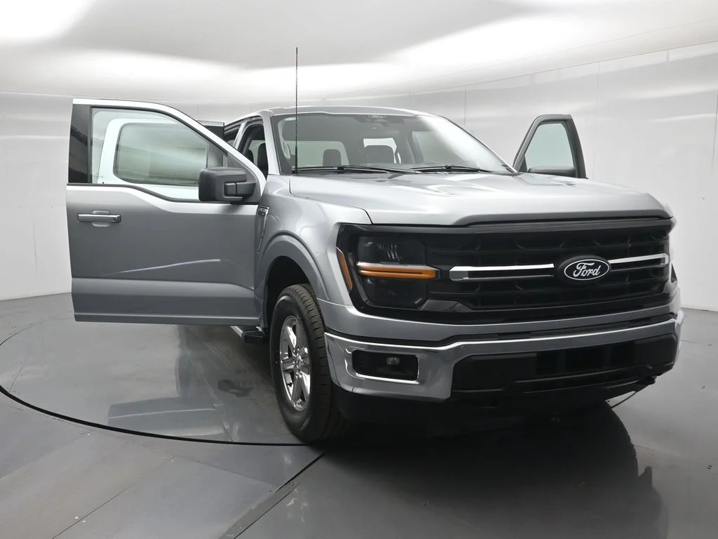 Certified Used 2025 Silver Ford XLT image 31