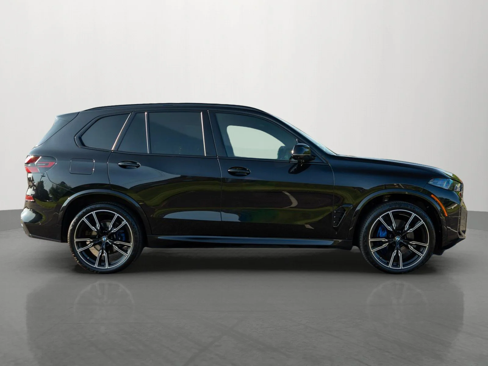 Used 2024  BMW xDrive40i image 8