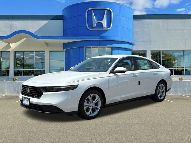 New 2026 Platinum White Pearl Honda LX image 3