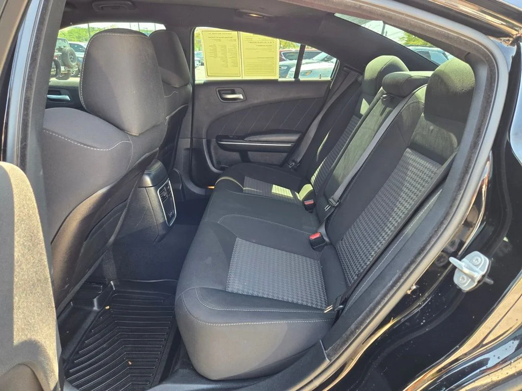Used 2019 Black Dodge R/T Scat Pack image 27