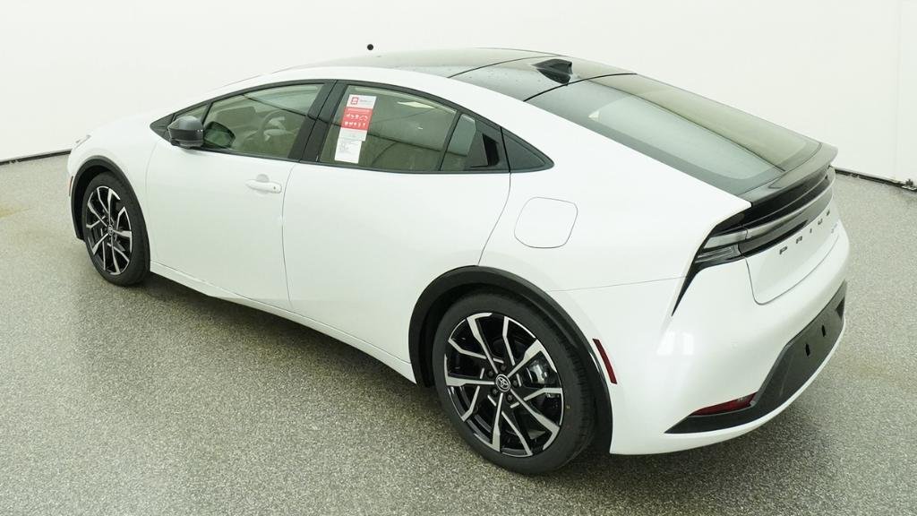 New 2026 Wind Chill Pearl Toyota XSE image 14