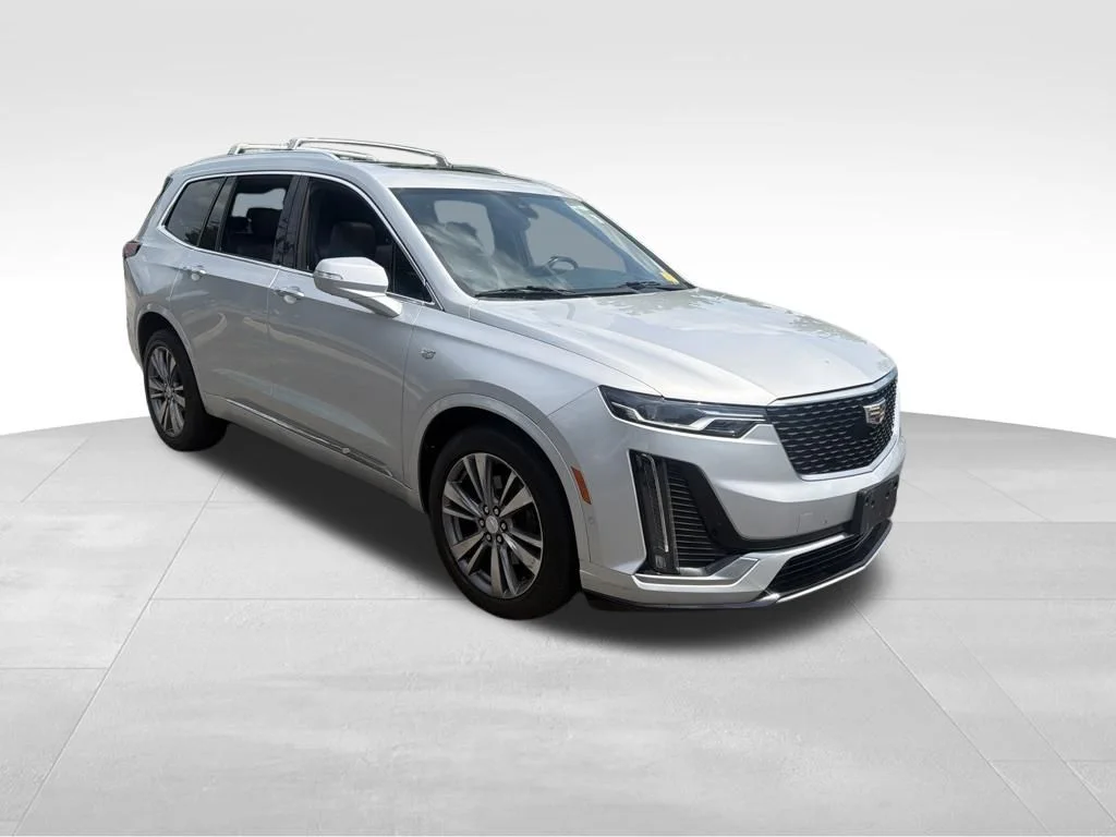 Used 2020 Silver Cadillac Premium Luxury image 3