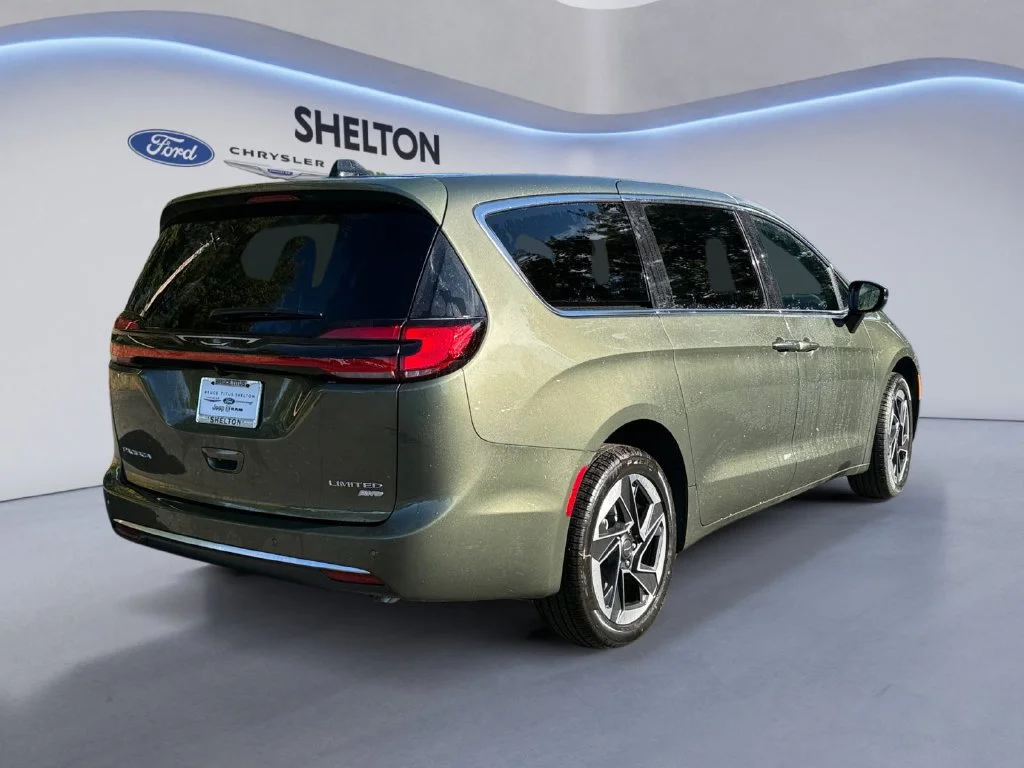 New 2027 Green Chrysler Limited image 5