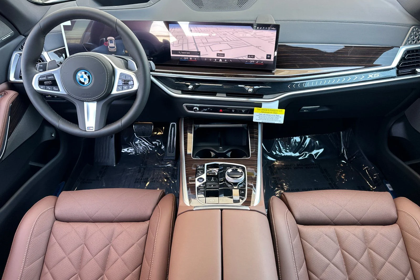 New 2026 Mineral White Metallic BMW xDrive50e image 10