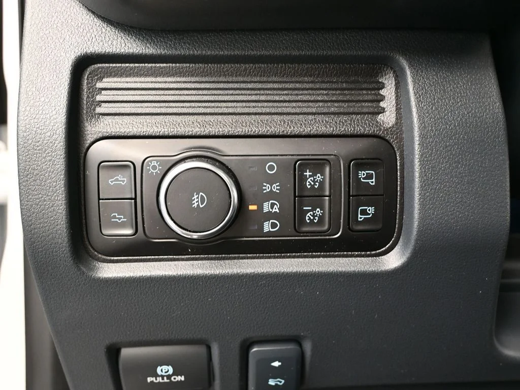2025 Ford F-250 Super Duty Platinum - Photo 26