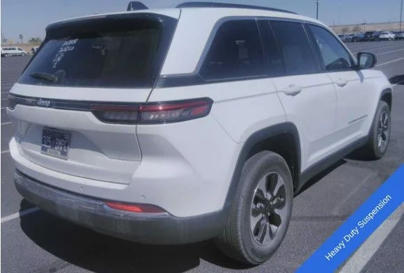 Used 2024 White Jeep 4xe image 11
