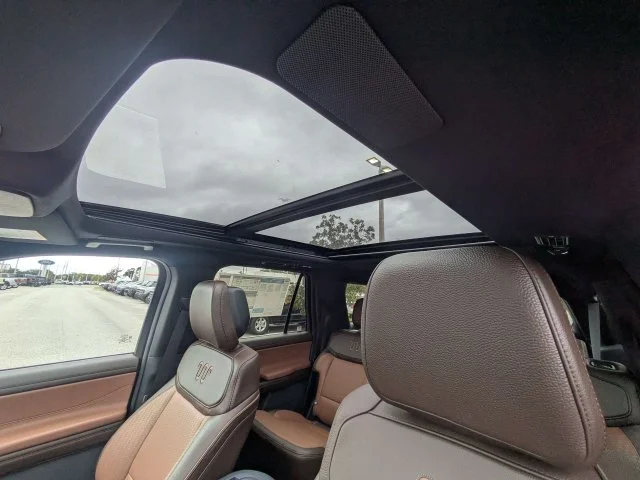 New 2027 Glacier Gray Metallic Tri-Coat Ford MAX King Ranch® image 22
