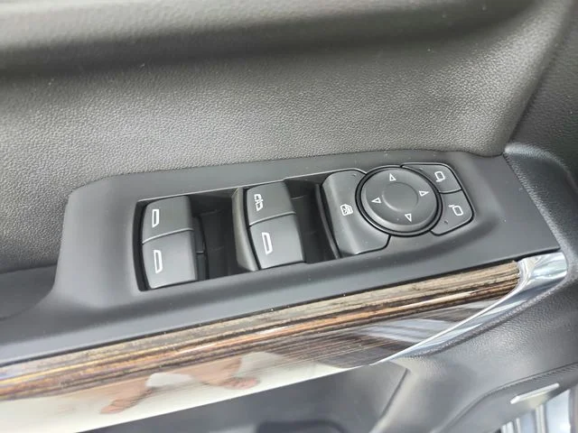Used 2020 Gray GMC Elevation image 37