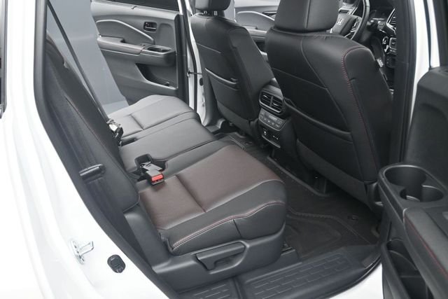 Used 2024  Honda Black Edition image 19