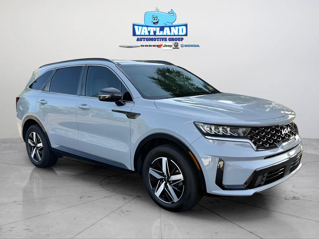 Used 2022 Gray Kia EX image 21
