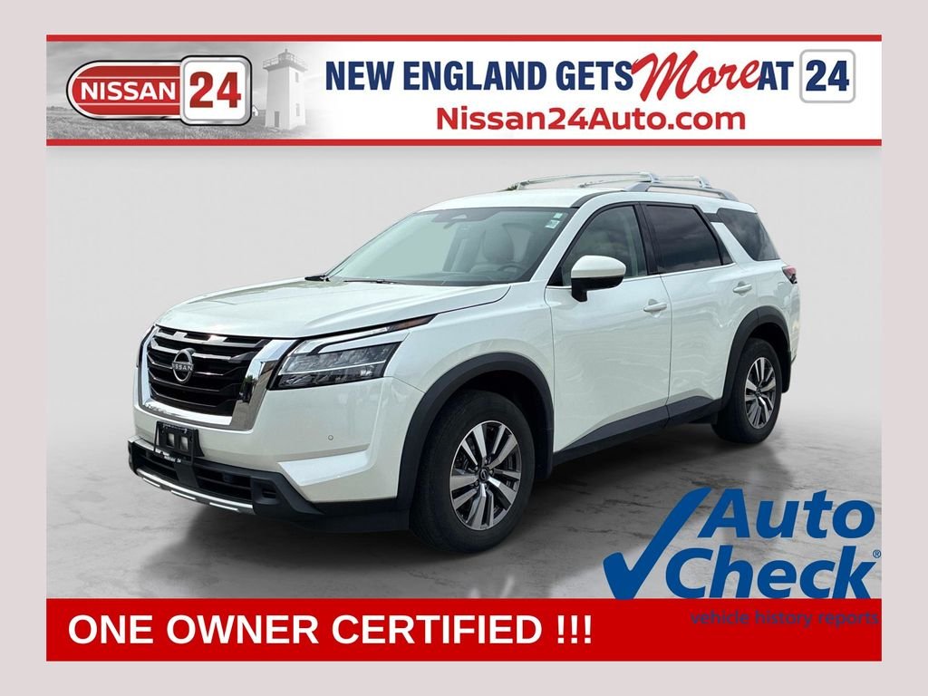 Used 2023 White Nissan SL image 1