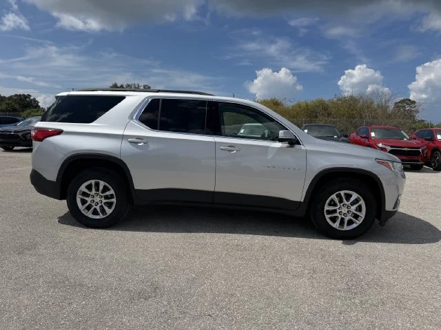 Used 2020 SILVER ICE METALLIC Chevrolet LT Cloth image 2