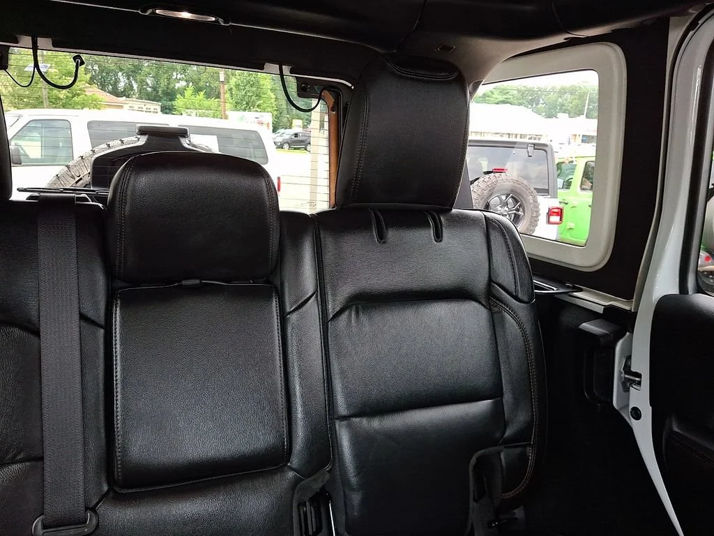 Used 2023 Bright White Clearcoat Jeep Rubicon 392 image 21