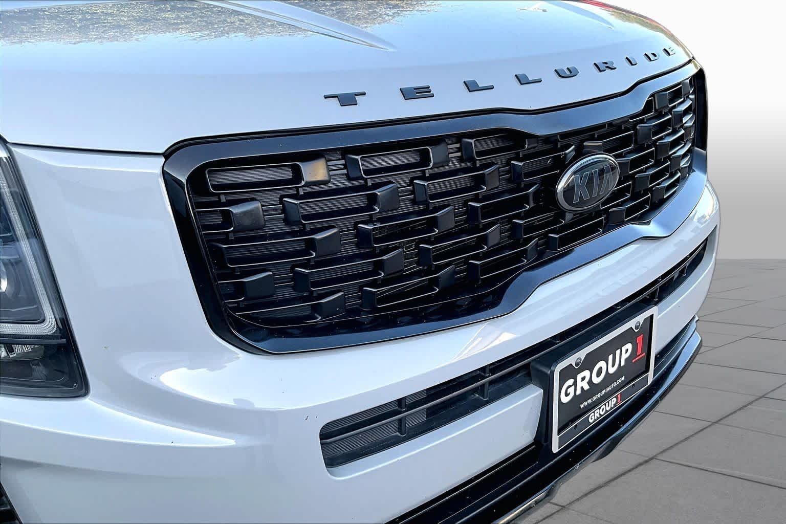 Used 2021 Wolf Gray Kia EX image 30