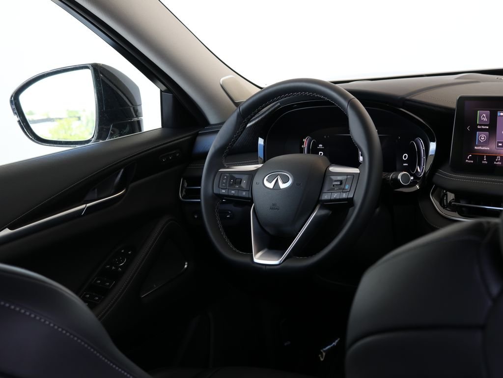 Used 2025 Silver INFINITI Sensory image 45