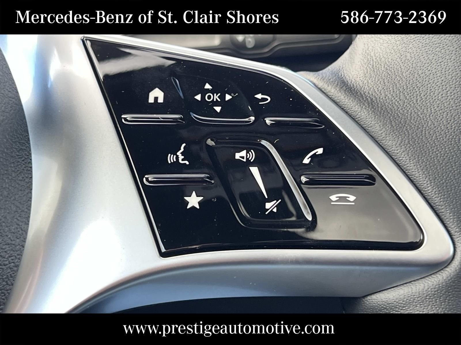 Used 2026 Black Mercedes-Benz GLB 250 image 31
