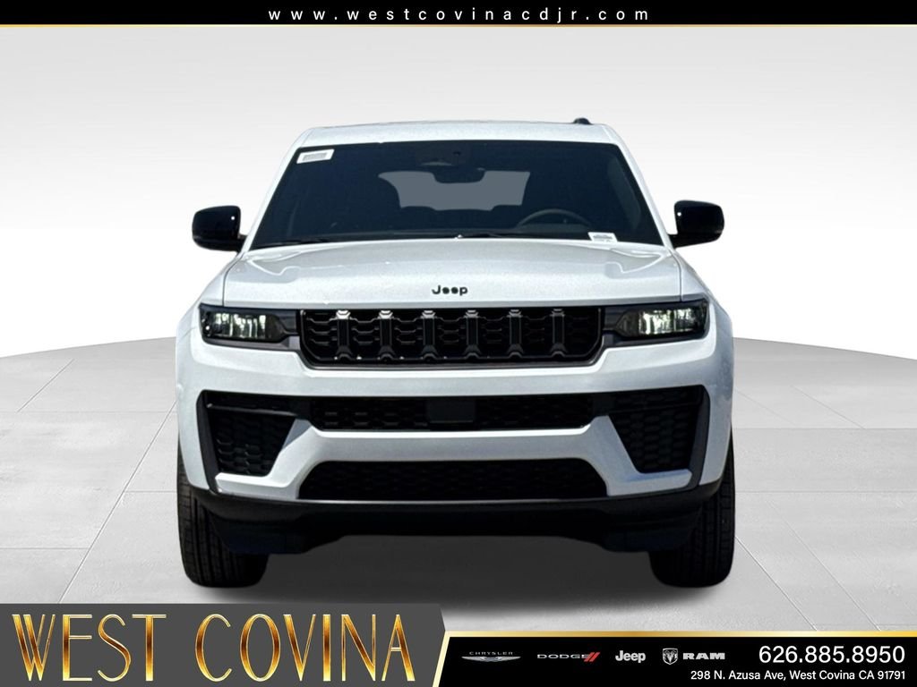 New 2026 Bright White Clear-Coat Exterior Paint Jeep Altitude image 3