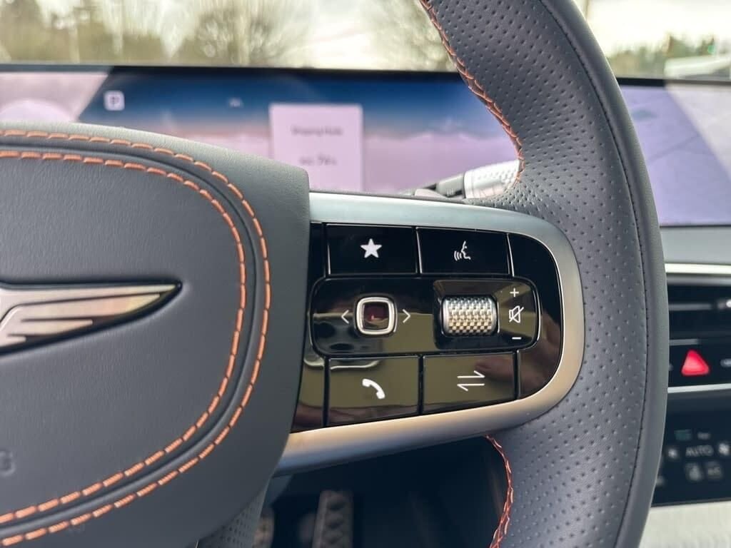 New 2026 Blue Genesis 2.5T SPORT PRESTIGE image 35