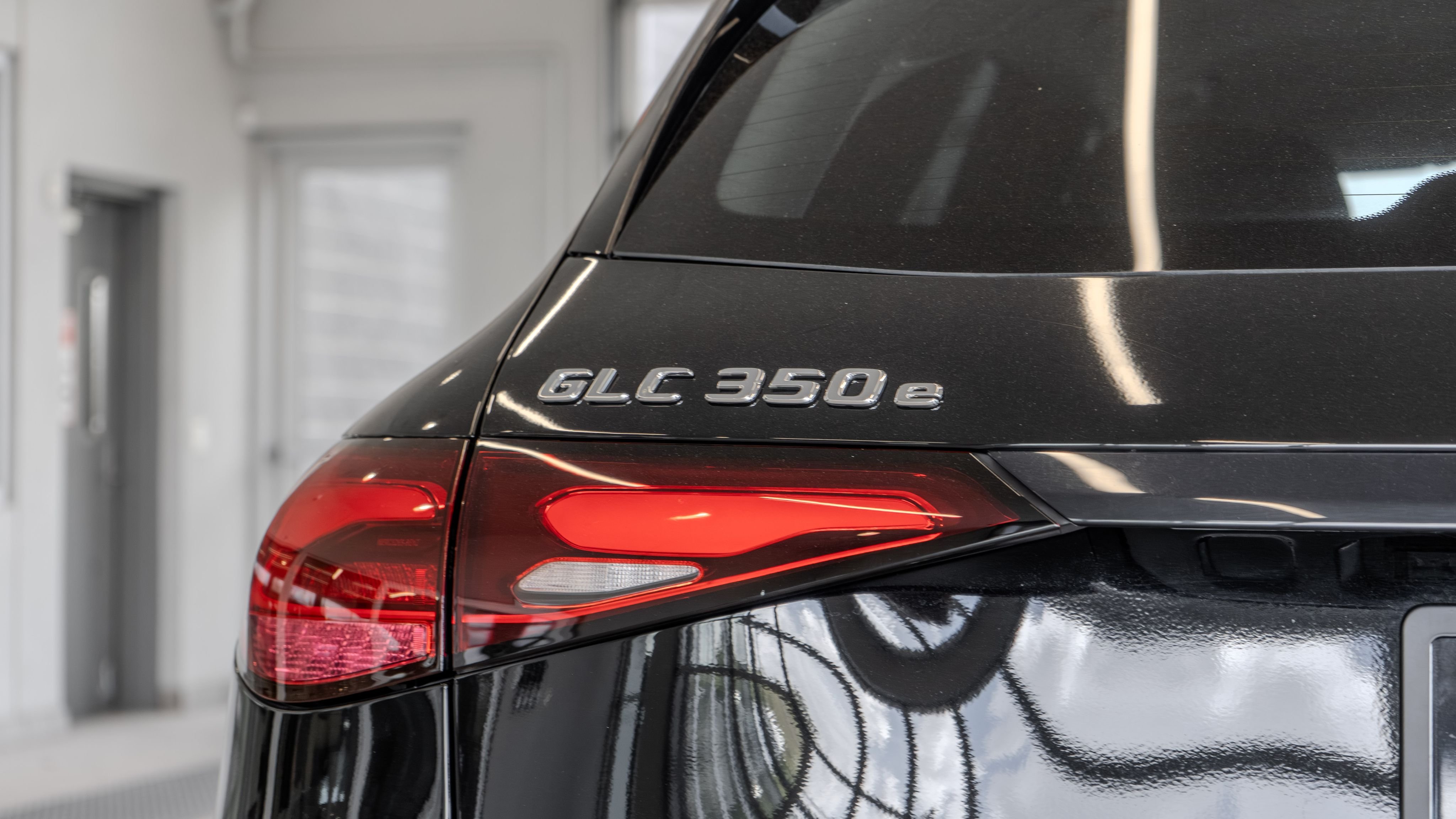 Certified Used 2025 Black Mercedes-Benz GLC 350e image 22