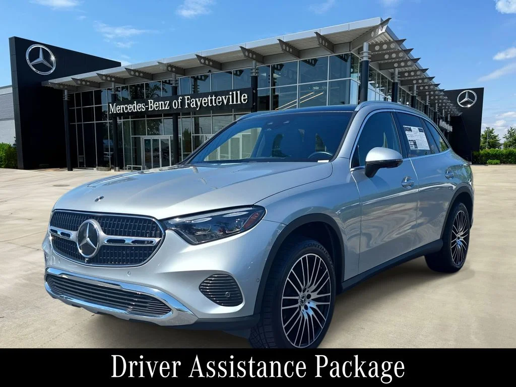 2023 Mercedes-Benz GLC GLC 300's photo