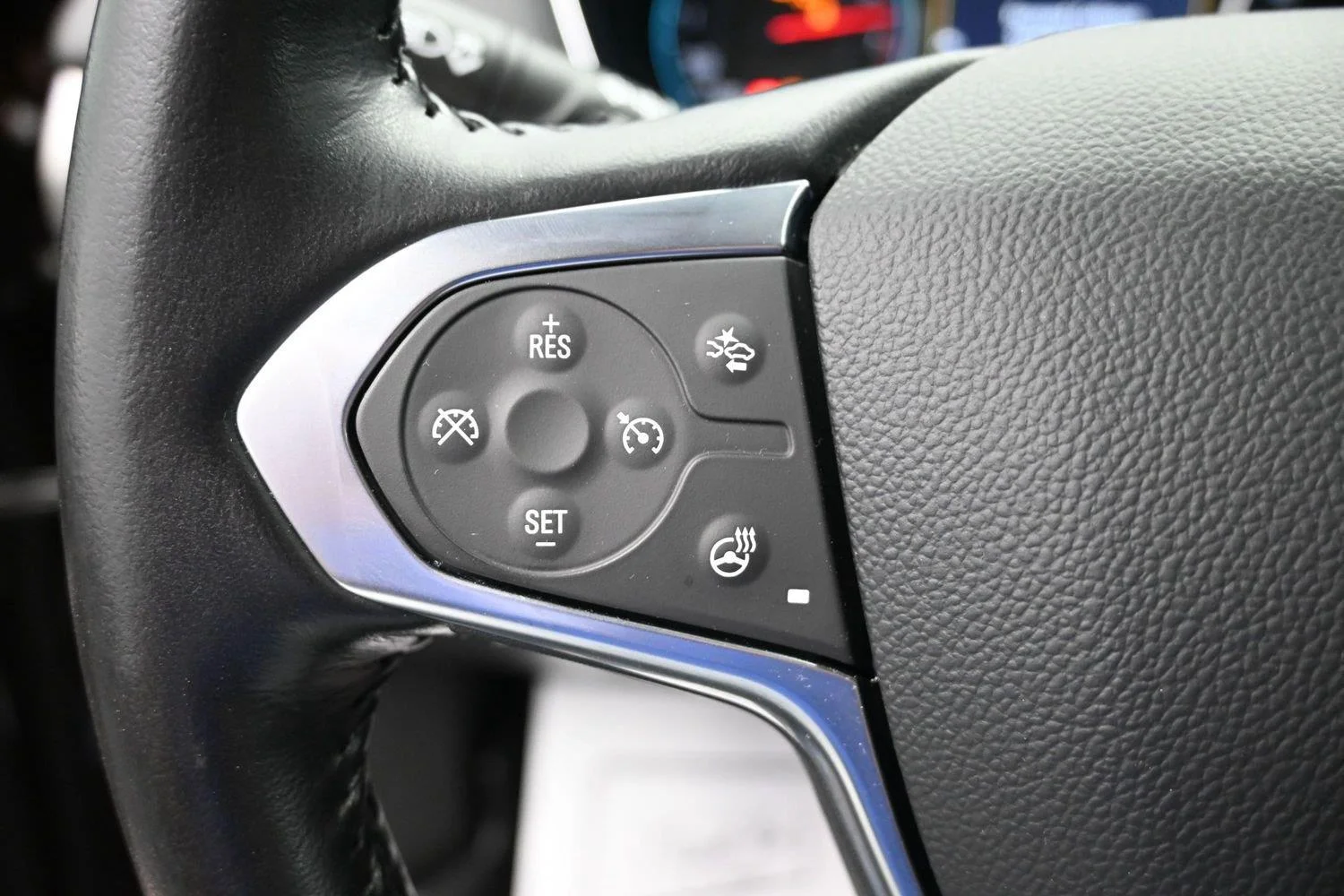 Used 2022 Black Cherry Metallic Chevrolet LT Leather image 25