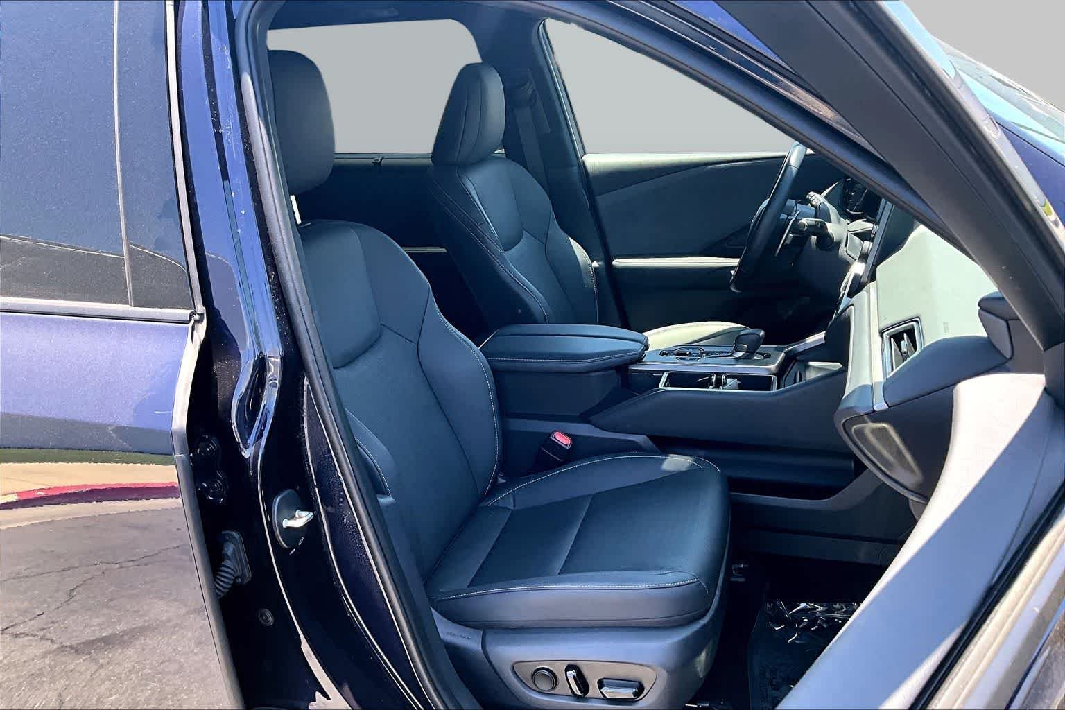 Used 2025 Nightfall Mica Lexus Premium image 9
