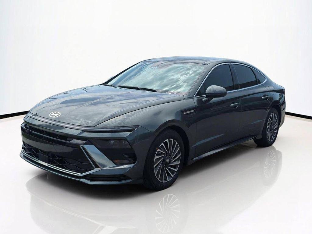 New 2026 Gray Hyundai SEL image 9