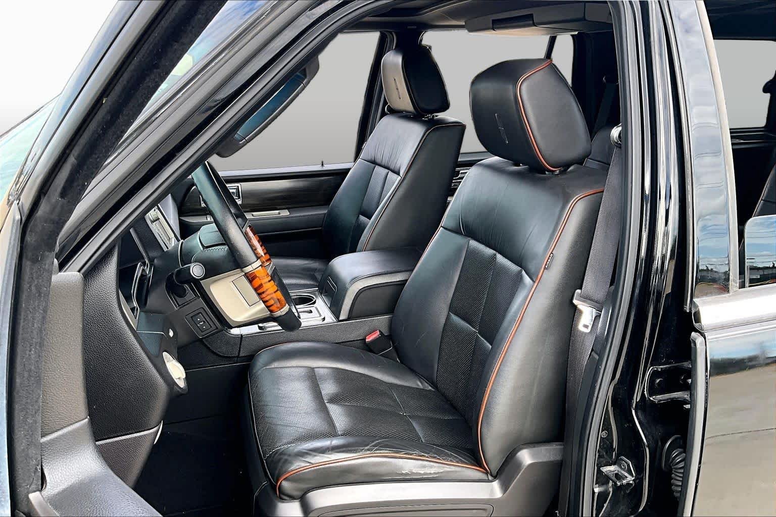 Used 2007 Black Lincoln Ultimate image 6