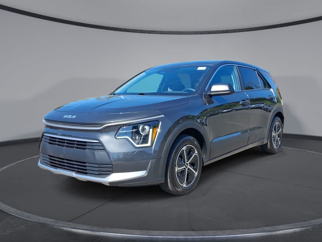 2026 Kia Niro LX HEV's photo