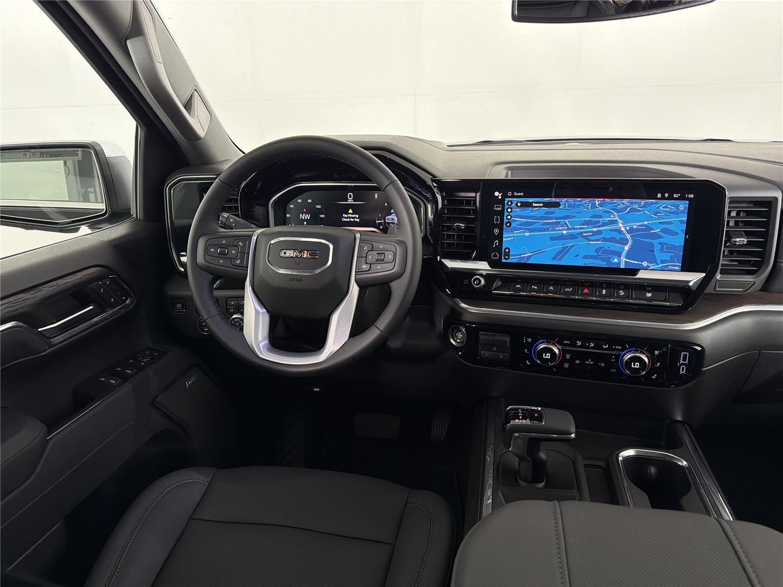 2026 GMC Sierra 1500 SLT - Photo 20
