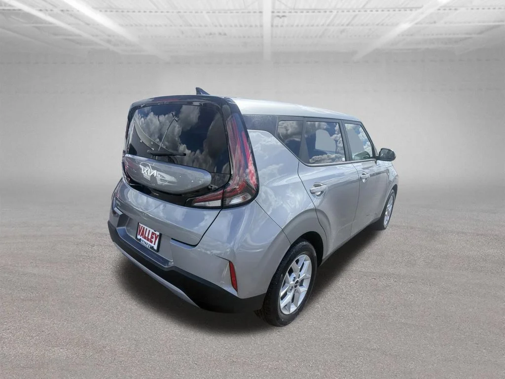 Certified Used 2025 Gray Kia LX image 4
