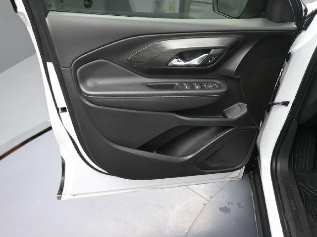 Used 2019 White GMC SLT image 20
