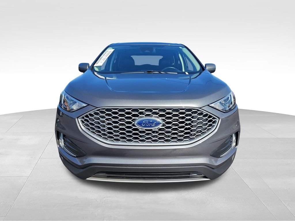 Used 2023 Gray Ford SEL image 8