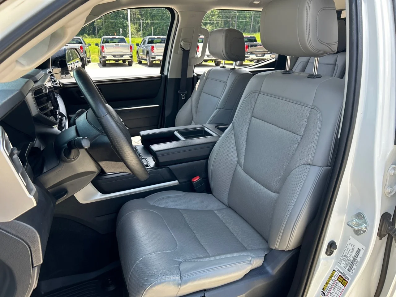 Used 2023 White Toyota SR5 image 16