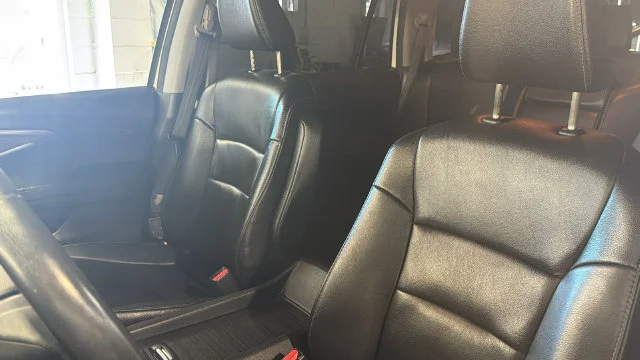 Used 2017 White Honda EX-L image 26