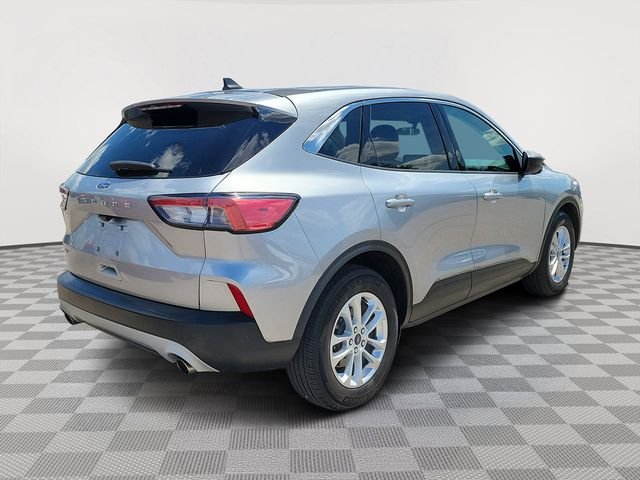 Certified Used 2022 Iconic Silver Metallic Ford SE image 5