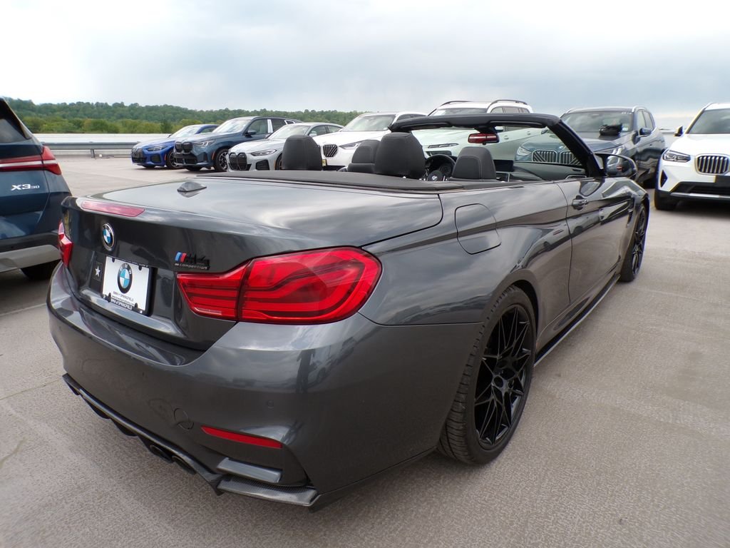 Used 2019 Mineral Grey Metallic BMW Base image 10