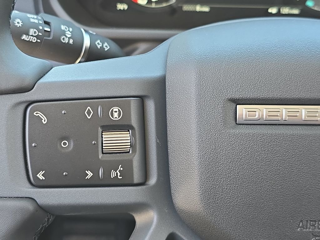 New 2026 Carpathian Grey Land Rover X-Dynamic SE image 18
