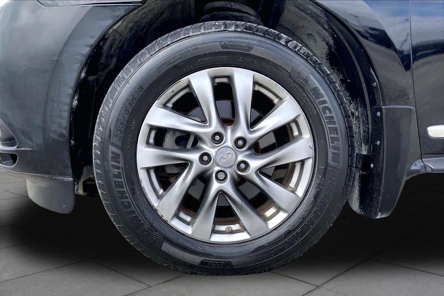 Used 2015 Black Obsidian INFINITI  image 11