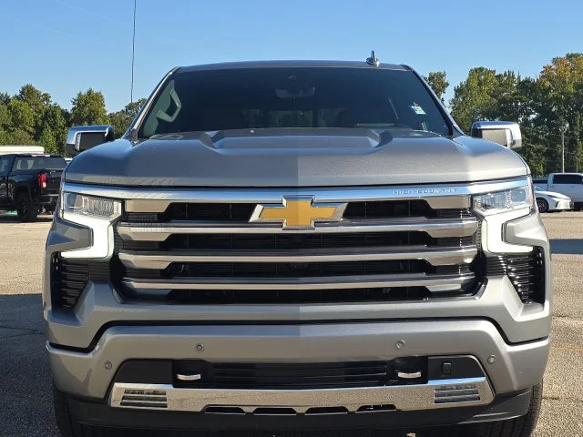 Used 2026 Gray Chevrolet High Country image 8