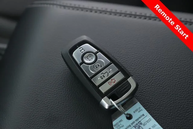 Used 2025 Gray Ford Lariat image 3