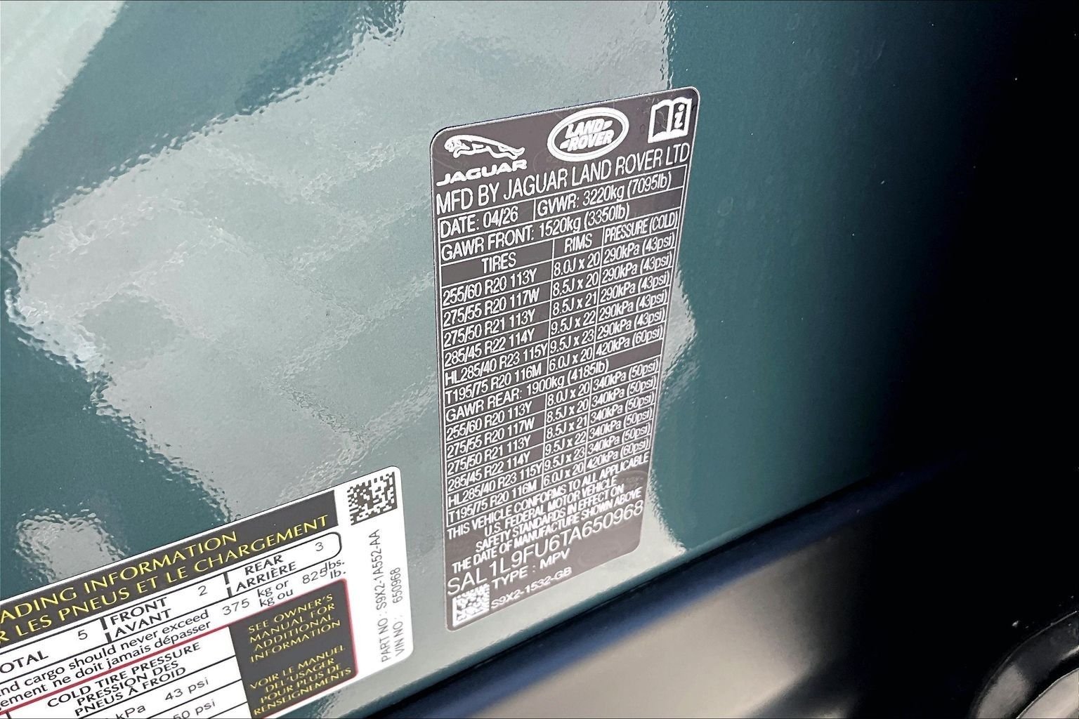 New 2026 Giola Green Land Rover Dynamic SE image 13