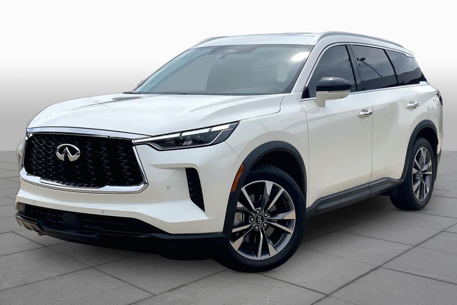 2023 INFINITI QX60 LUXE