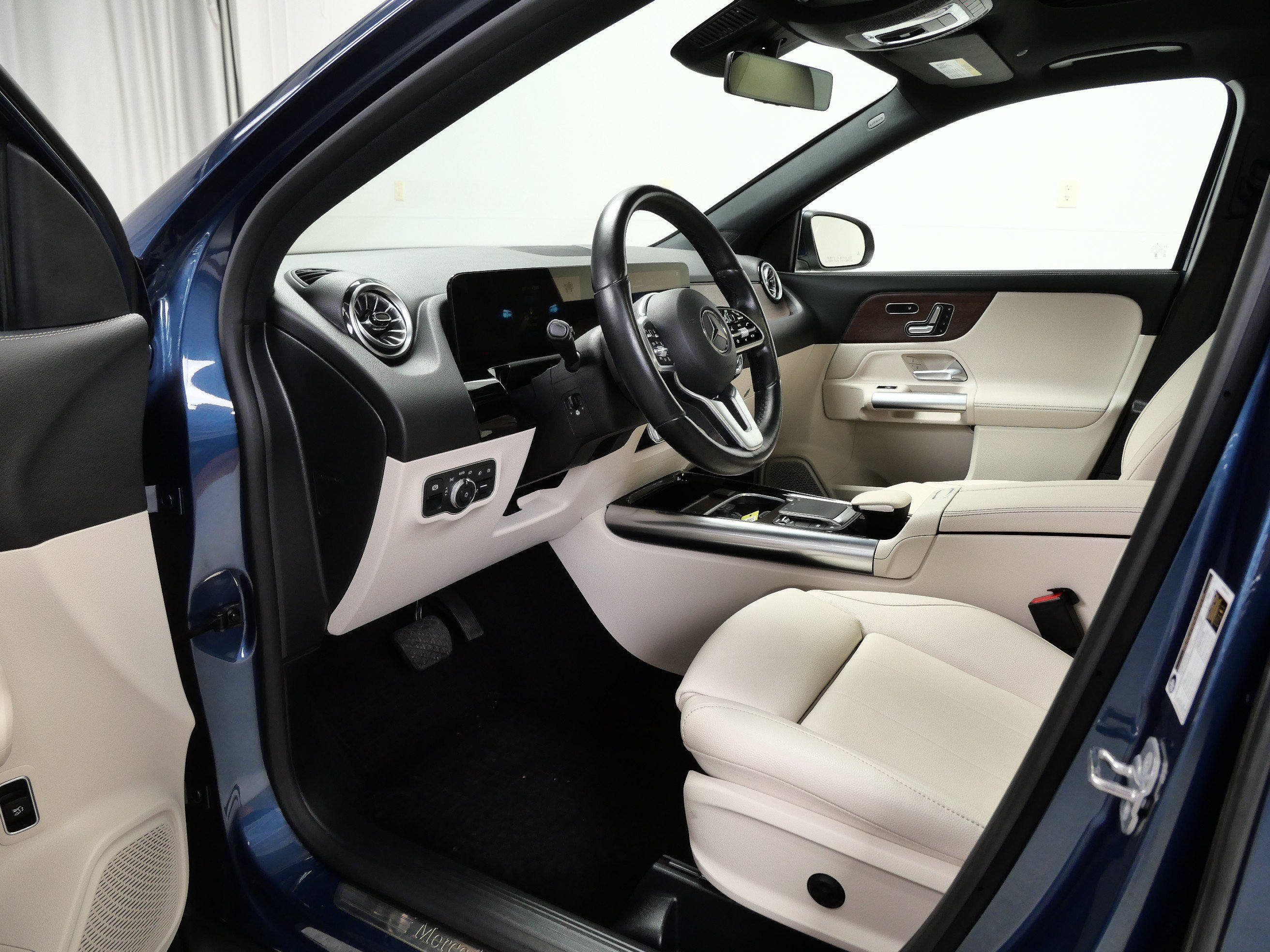 Certified Used 2023 Denim Blue Metallic Mercedes-Benz GLA 250 image 14