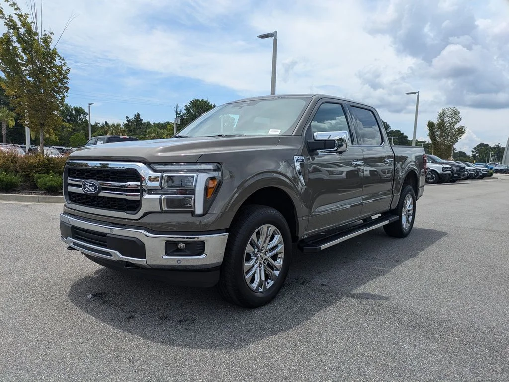 New 2026 Marsh Gray Ford Lariat image 8